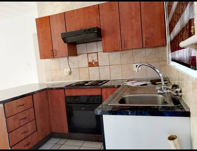 2 BEDROOM FLAT FOR SALE IN EDLEEN